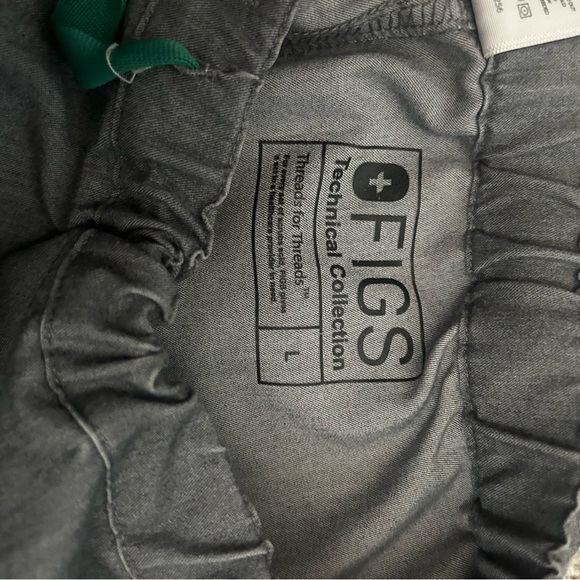FIGS Women’s Technical Collection Scrub Pants FMM4500 Gray Drawstring Size L - Picture 4 of 4